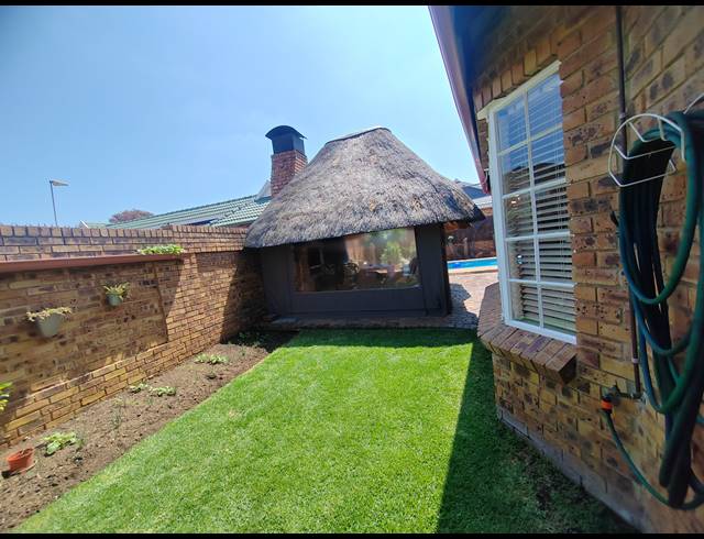 3 BEDROOM FREESTANDING FOR SALE IN SUNAIR PARK